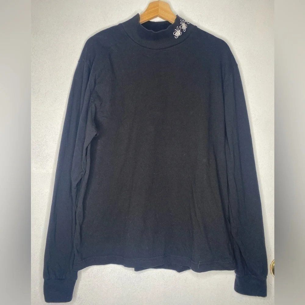 UO MENS BLACK LONG SLEEVE TURTLENECK 3 EMBROIDERED BUTTERFLY DETAIL